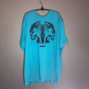 Nike tshirt lebron